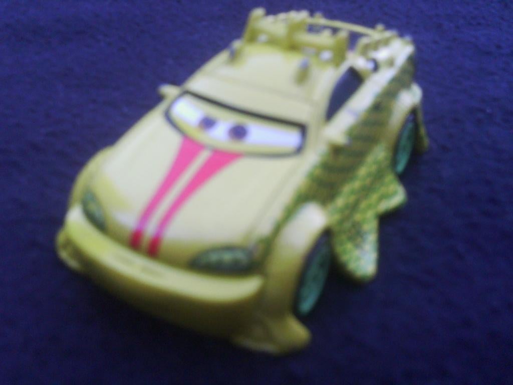 Disney Cars Toon Auto's       Komodo, Ophalen of Verzenden, Zo goed als nieuw