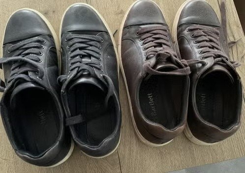 Te koop 2 paar heren schoenen maat 43., Kleding | Heren, Bruin, Bartlett, Ophalen of Verzenden, Gedragen