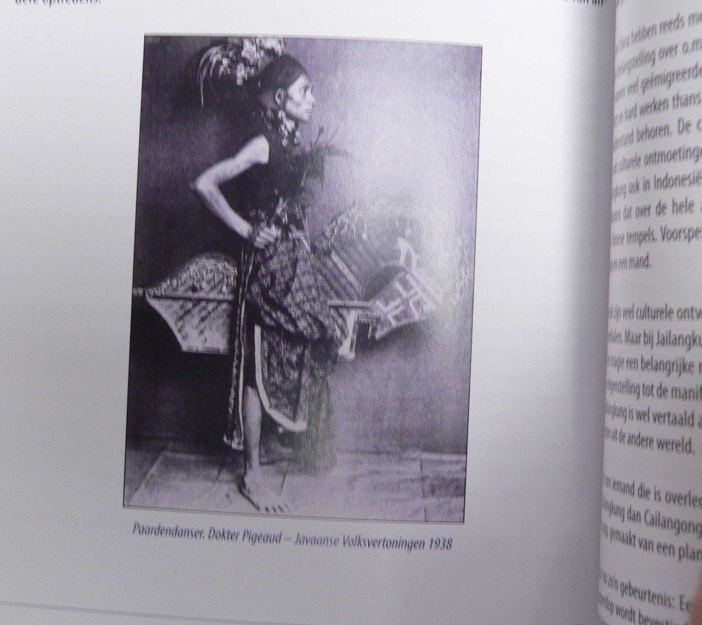 boek NINI THOWOK & Jailangkung BK4 spiritueel Indonesie Kris, Ophalen of Verzenden