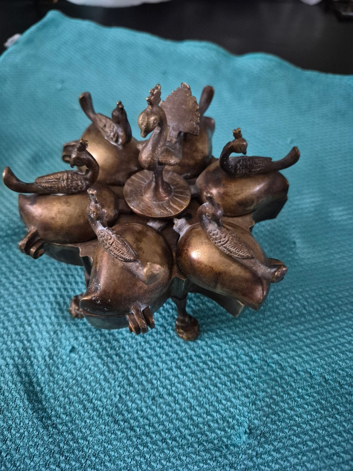 tikka India Antieke poederdoos met pauwen - Indiaas de, Antiek en Kunst, Ophalen of Verzenden