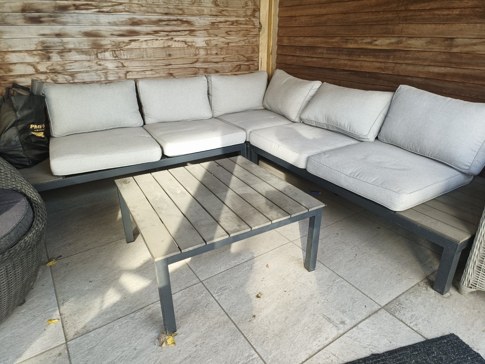 Tuinset, Ophalen, Bijzettafel