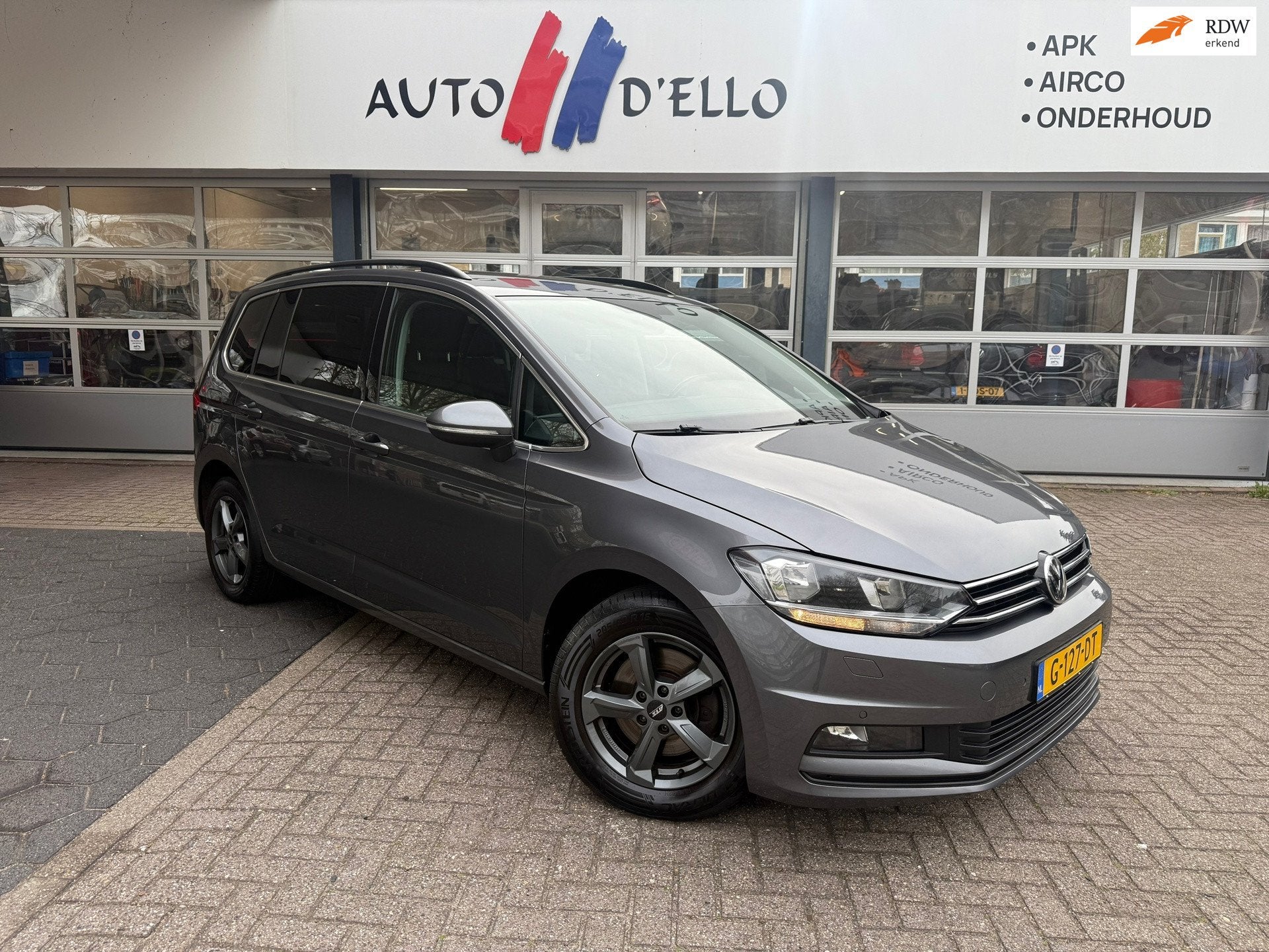 Volkswagen Touran 1.4 TSI Highline Edition R DSG|7PERS|NIEUW, Stof, Gebruikt, 4 cilinders, 150 pk