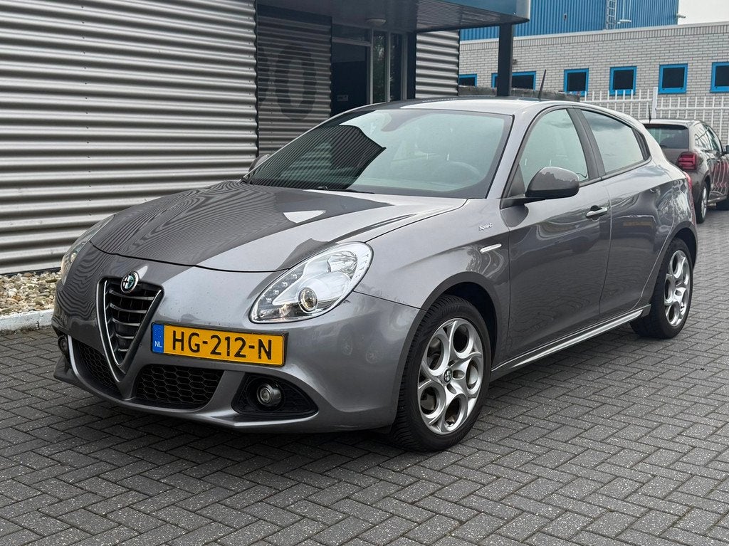 Alfa Romeo Giulietta 1.4 T Sprint, Auto's, Euro 6, 4 cilinders, Alcantara, Origineel Nederlands