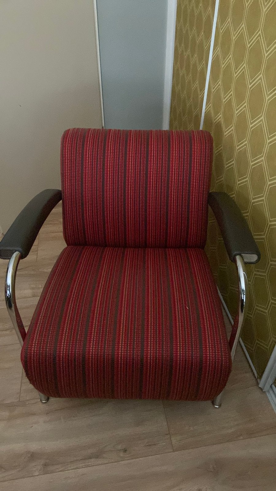 Leolux Scylla fauteuil - rood/bruin gestreept leer en stof, Huis en Inrichting, Fauteuils, Ophalen, Gebruikt, 50 tot 75 cm, Leer