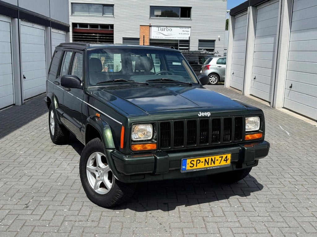 Jeep Cherokee