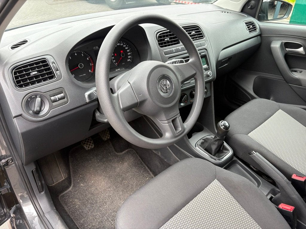 Volkswagen Polo 1.2 LED/ELEK RAMEN/AIRCO/DEALER OH/2E EIGENA, Auto's, Volkswagen, Voorwielaandrijving, Stof, Gebruikt, Zwart