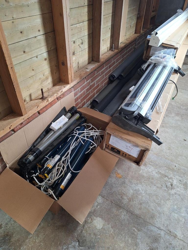 Partij nieuwe rolluiken en Somfy buismotoren!, Tuin en Terras, Ophalen, Overige typen, 150 tot 300 cm, Nieuw