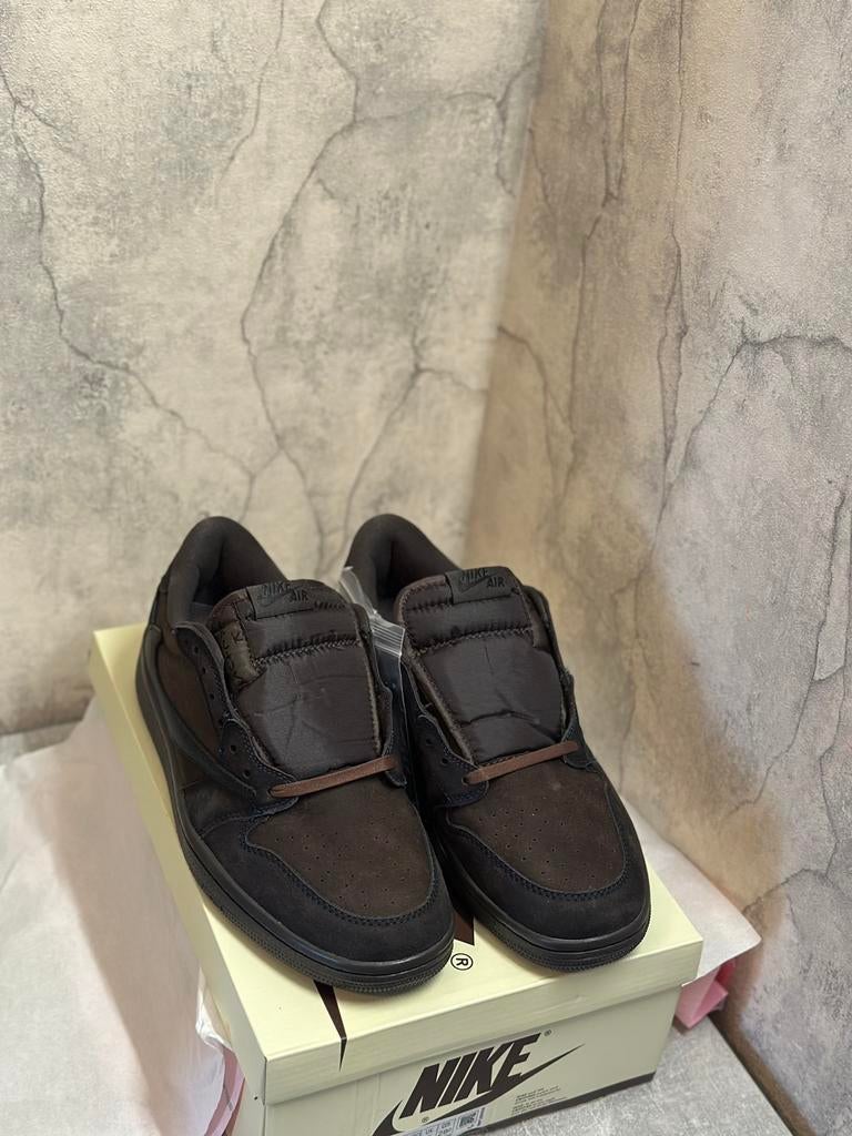Nike Travis scot schoenen brown maat 43/44 nieuw100€‼️, Kinderen en Baby's, Ophalen of Verzenden, Zo goed als nieuw, Jongetje of Meisje