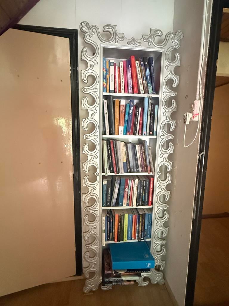 Unieke Barok Stijl Boekenkast - Zilverkleurig, Ophalen of Verzenden, Zo goed als nieuw
