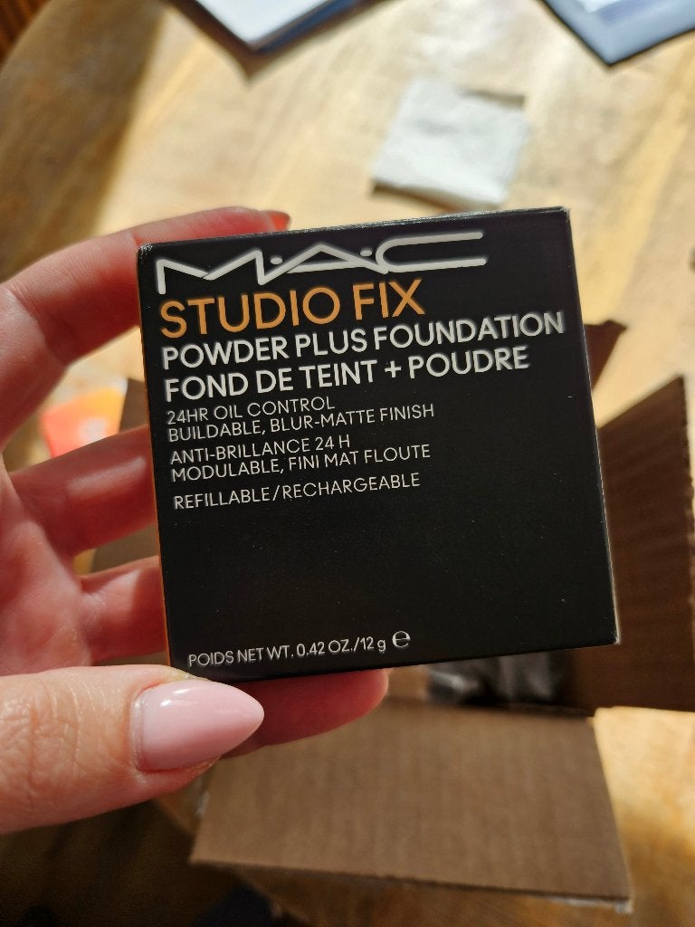MAC Studio fix powder foundation splinter nieuw!, Gehele gezicht, Beige, Nieuw, Ophalen of Verzenden