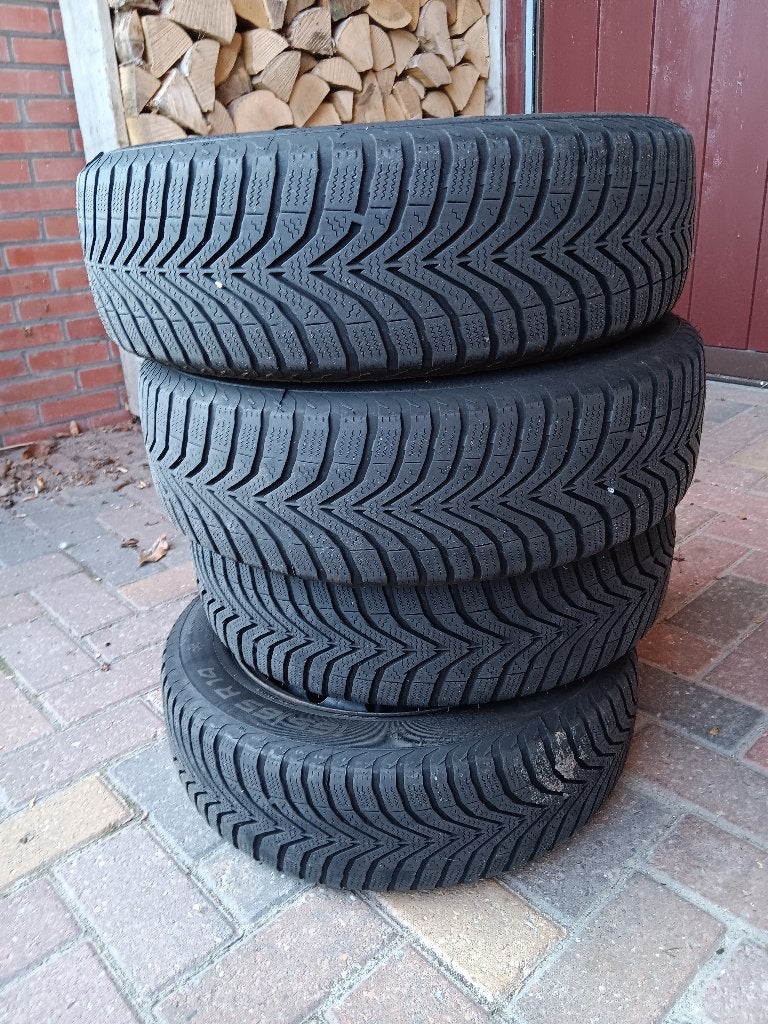 Set winterbanden 165/65 R14 op velg voor Kia Picanto, Auto-onderdelen, Ophalen, 14 inch, Gebruikt, Banden en Velgen