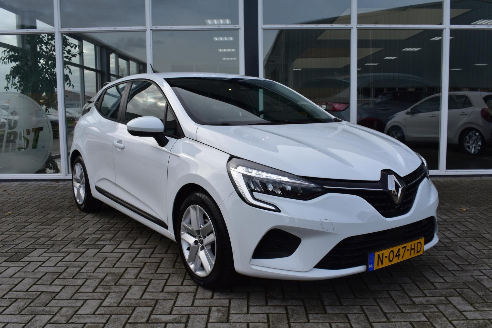 Renault Clio 1.0 TCe Zen|Navi|Trekhaak|Apple carplay/Android, Auto's, Voorwielaandrijving, Gebruikt, Euro 6, Origineel Nederlands