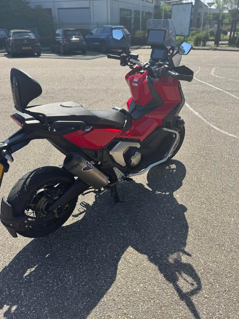 Honda X-ADV: Avontuurlijke motorscooter met DCT, 2 cilinders, Motorrijbewijs A, Gebruikt, Particulier