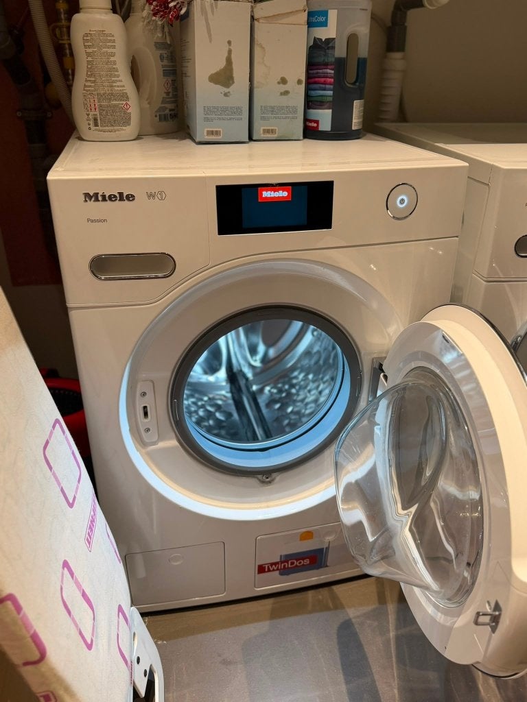 wasmachine en droger, Ophalen, 1200 tot 1600 toeren, Gebruikt, 8 tot 10 kg