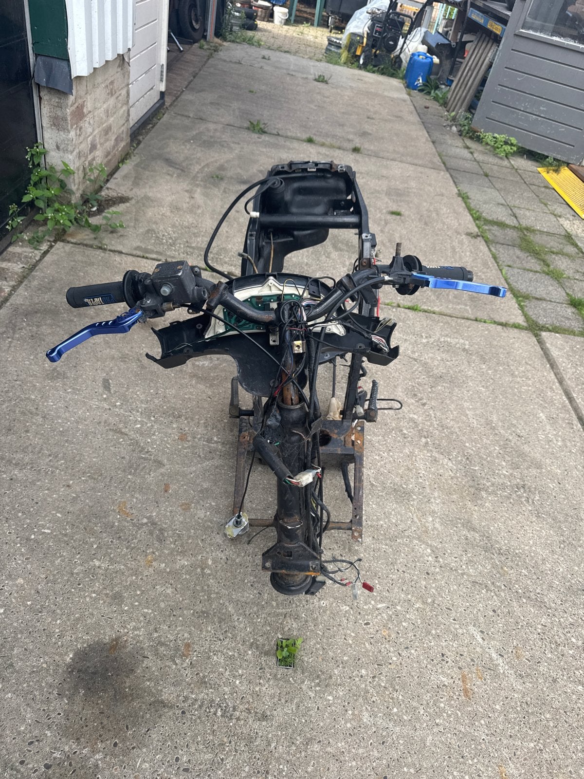 Scooter frame met stuur en bedrading, Ophalen of Verzenden, Gebruikt, Frame, Overige merken
