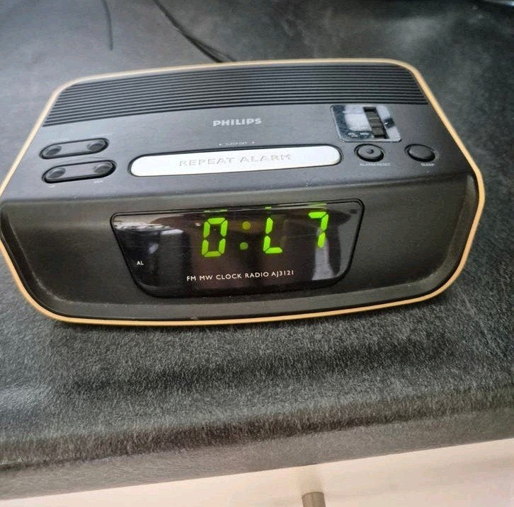 Philips AJ3121 FM/MW Wekker Radio - Digitale Klokradio, Ophalen, Gebruikt, Digitaal