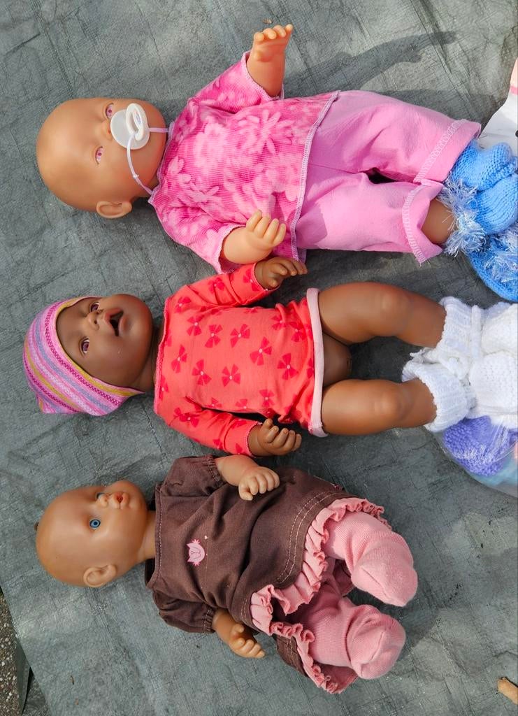 3 Baby Born poppen met kleding en accessoires, Ophalen of Verzenden, Gebruikt, Babypop