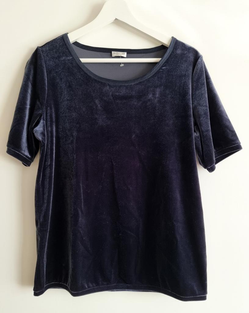 Margittes fluwelen T-shirt - Maat 38 (M), Kleding | Dames, T-shirts, Zo goed als nieuw, Maat 38/40 (M), Blauw, Korte mouw, Ophalen of Verzenden