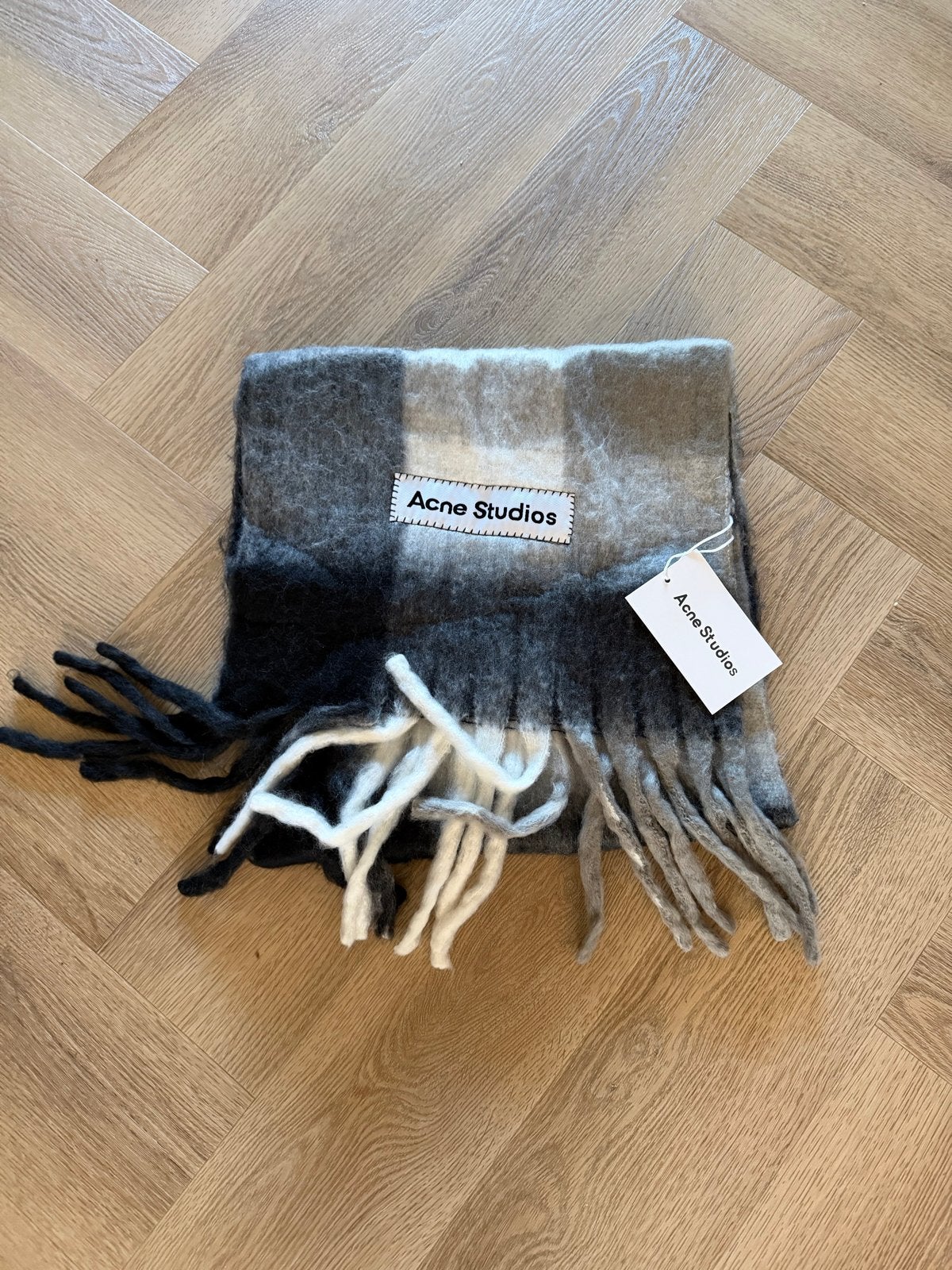 Acne Studios sjaal, Verzenden, Nieuw, Sjaal