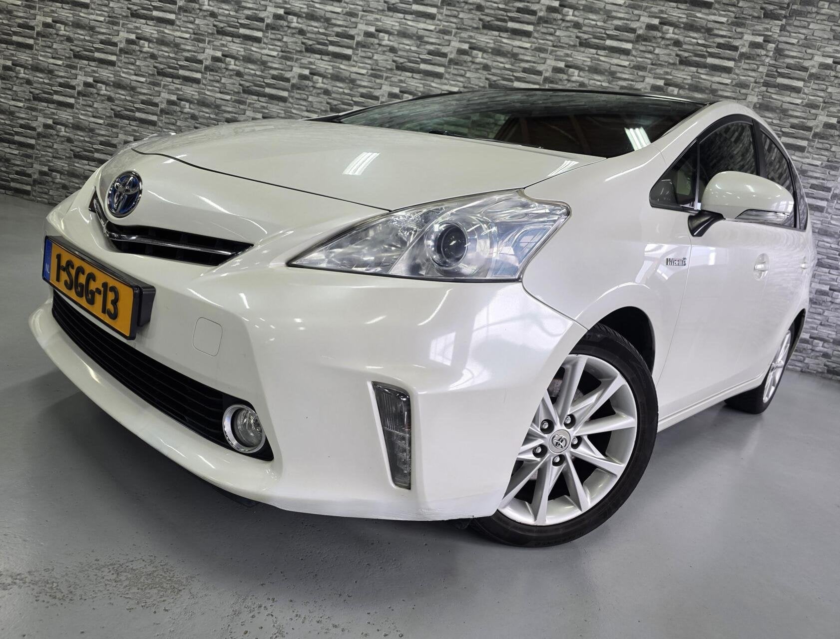 Toyota Prius Wagon 1.8 Aspiration 96g*HeadUp*Camera*Panodak!, Auto's, Euro 5, 136 pk, Gebruikt, 4 cilinders