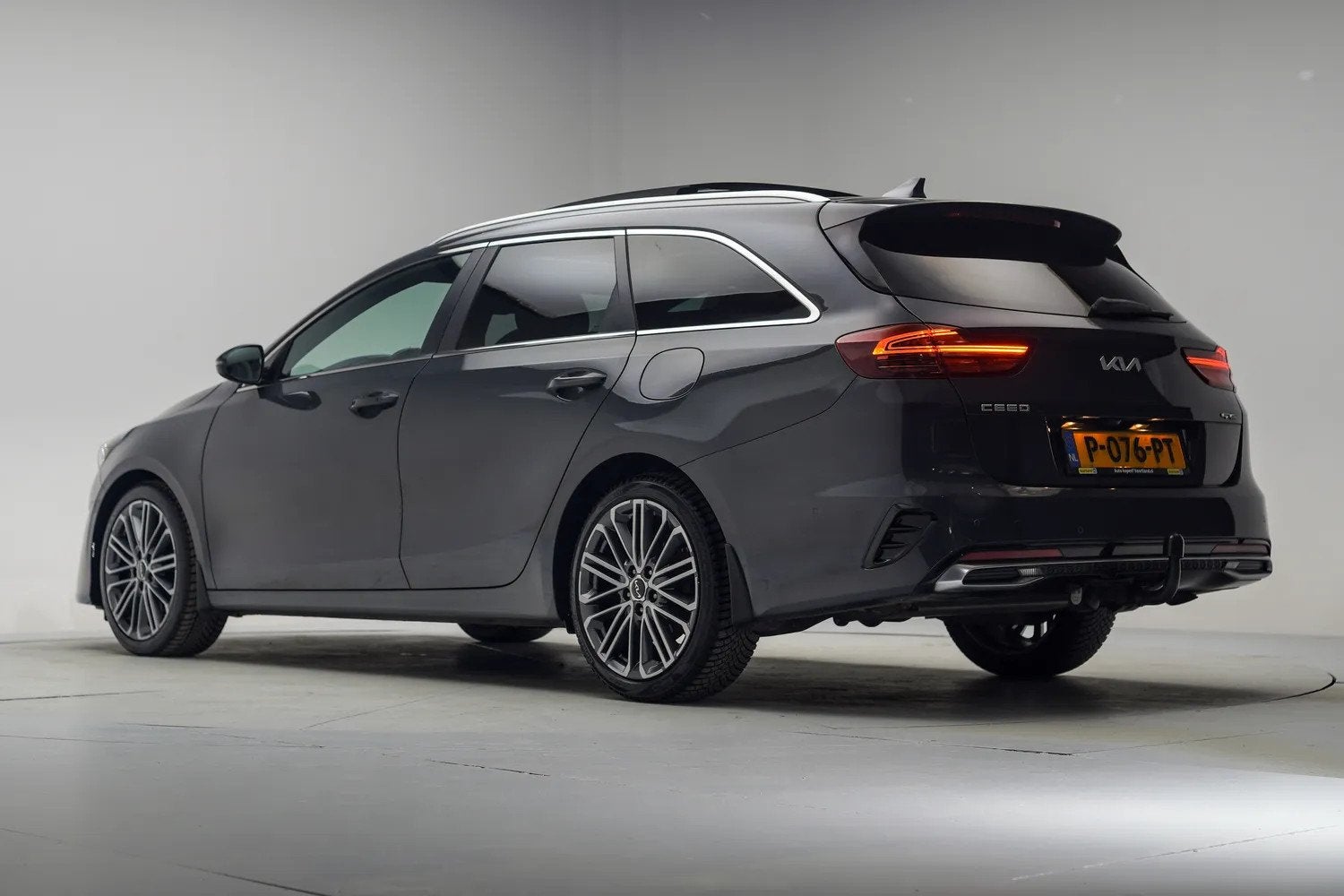 Kia Ceed Sportswagon 1.5 T-GDI GT-PlusLine Aut. [ Trekhaak P, Auto's, Automaat, Dealer onderhouden, Gebruikt, 4 cilinders