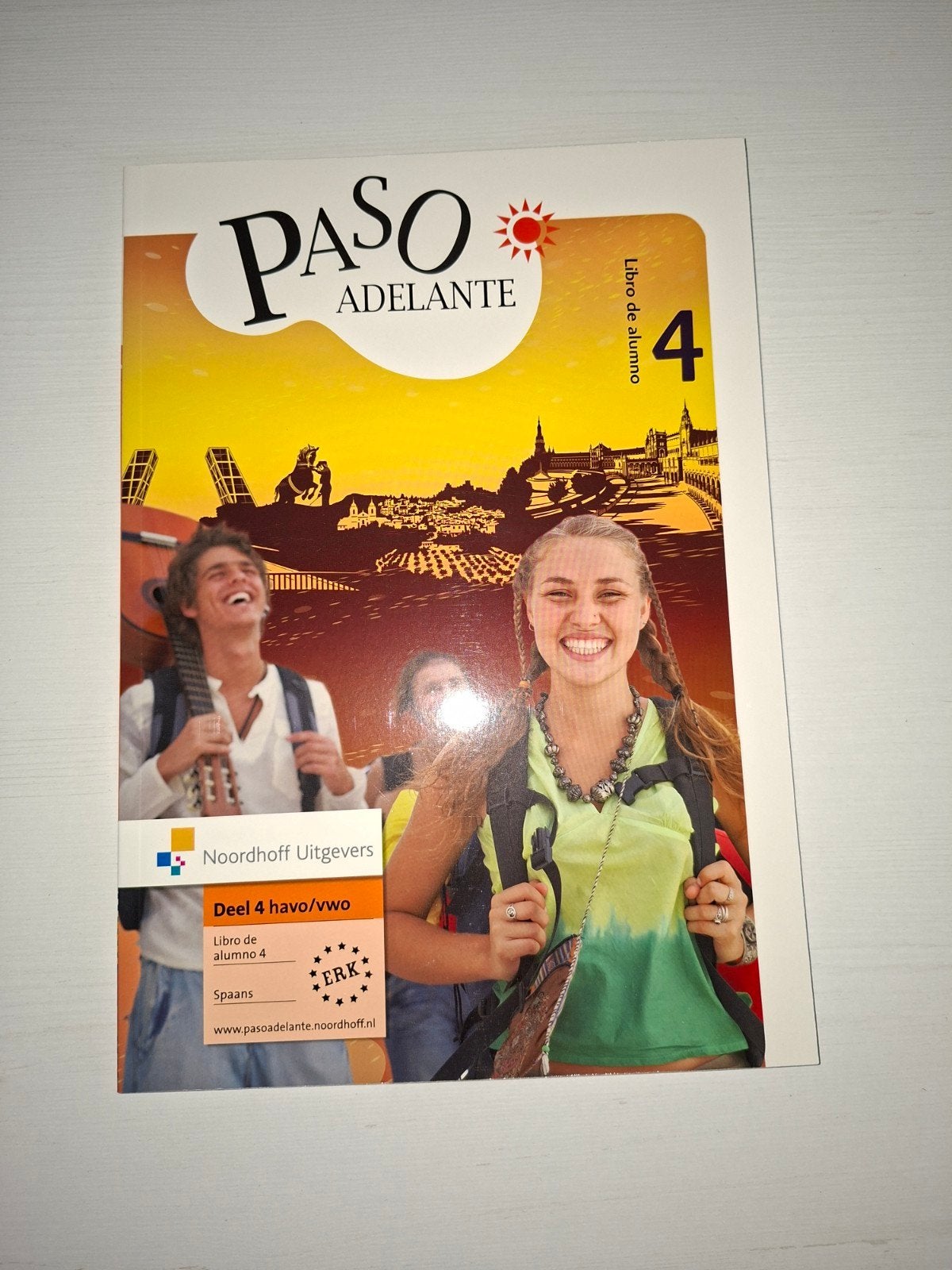 Paso Adelante 4 havo/vwo Spaans lesboek Noordhoff, Ophalen of Verzenden, Zo goed als nieuw, Noordhoff Uitgevers, Non-fictie