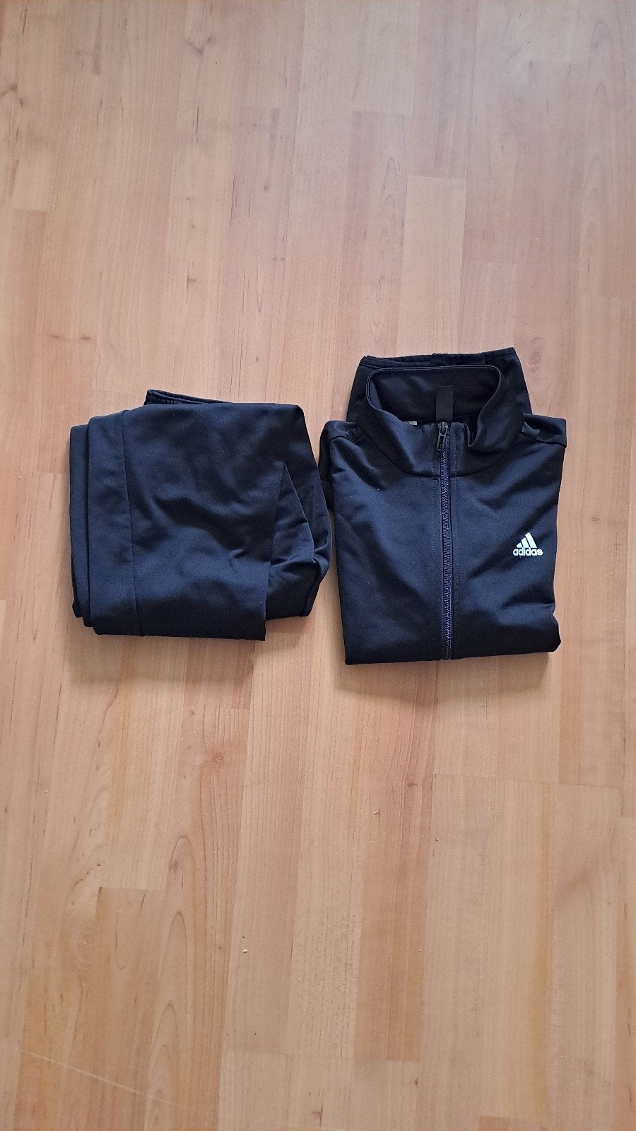 Adidas trainingspak maat 152 - Nieuw, ongedragen, Ophalen of Verzenden
