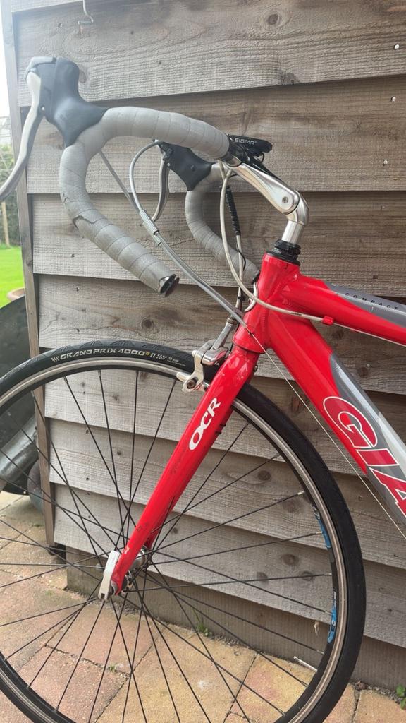 Racefiets kind in goede staat, 28 inch, Gebruikt, Aluminium, 15 tot 20 versnellingen