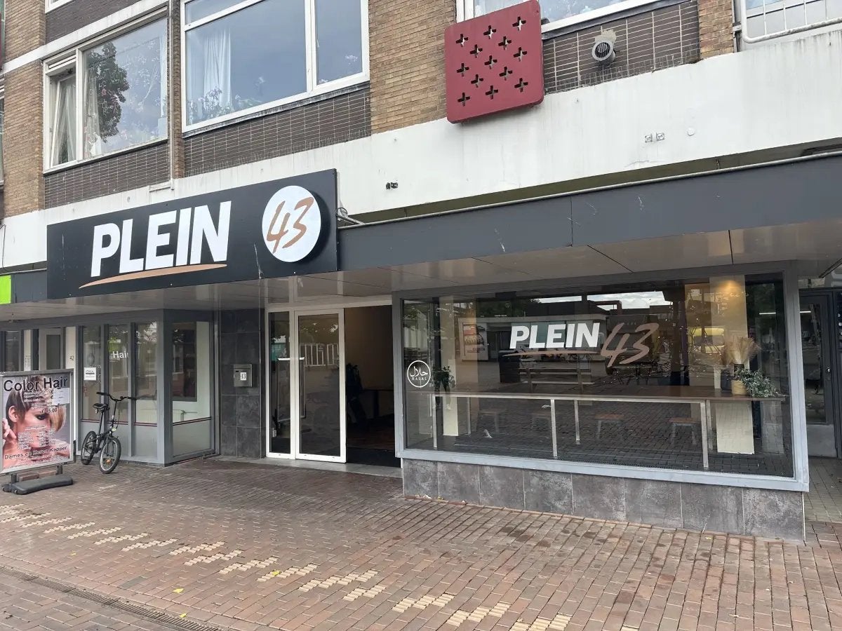 Horecabedrijf Plein43, Zakelijke goederen, Exploitaties en Overnames