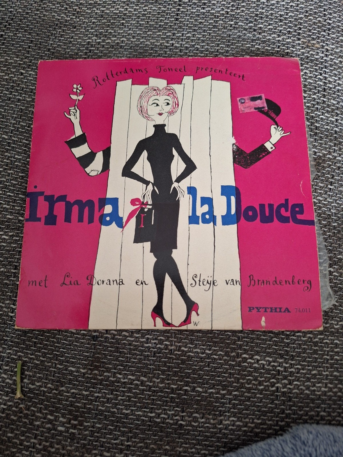 Irma la Douce - Rotterdams Toneel (Lia Dorana), Ophalen of Verzenden, Gebruikt, EP