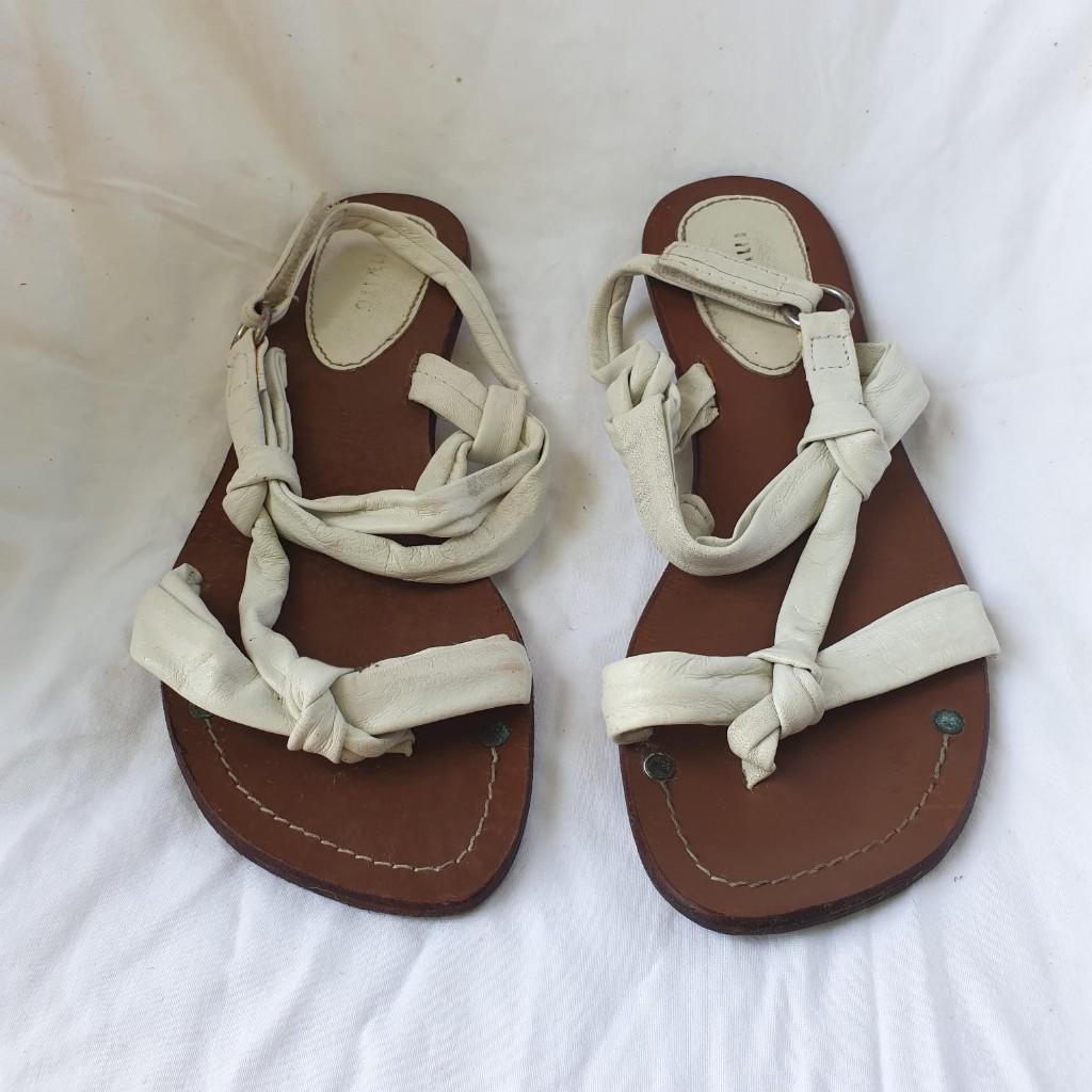Mooie leren sandalen. Mt 37. Merk Invito, Meisje, ., Schoenen, Ophalen of Verzenden