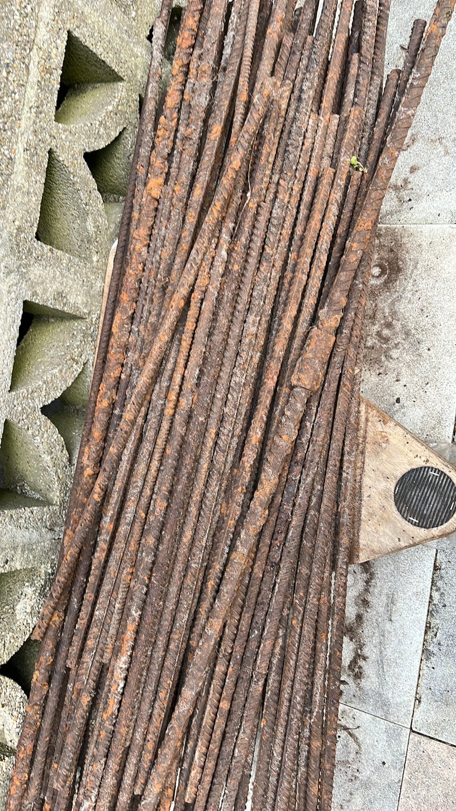 IJzeren staven gratis op te halen., Doe-het-zelf en Verbouw, Metalen, Ophalen, Gebruikt, IJzer