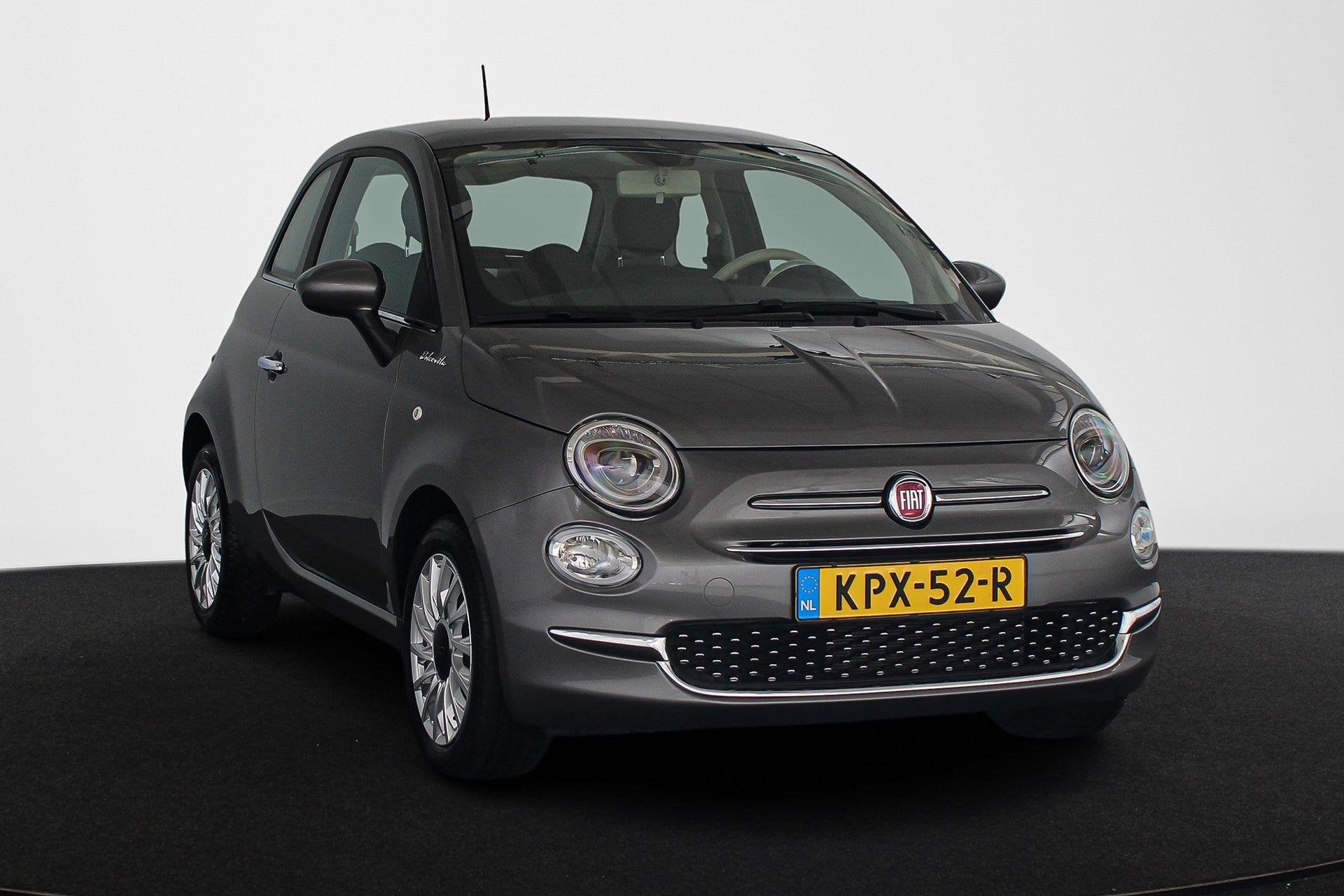 Fiat 500 1.0 Hybrid Dolcevita Panoramadak Apple CarPlay, Stof, Gebruikt, Euro 6, 4 stoelen