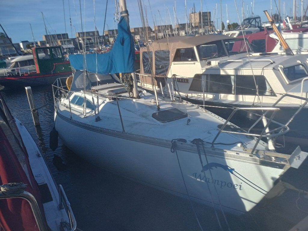 Beneteau First 30 Zeilboot 1980, Watersport en Boten, Kajuitzeilboten en Zeiljachten, 16 pk, 9 m, 1.90 meter, Binnenboordmotor