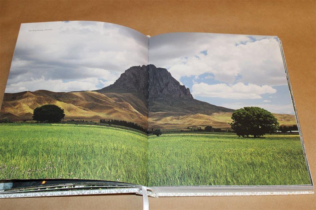 Azerbeidzjan — Prachtig Fotoboek over Land & Cultuur, Ophalen of Verzenden, Zo goed als nieuw, Europa