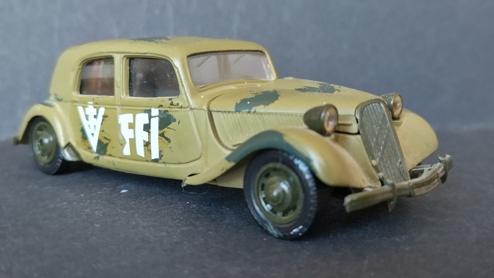 Citroen Traction Avant 15 six  ffi 1:43 Solido Pol, Auto, Verzenden, Solido, Nieuw