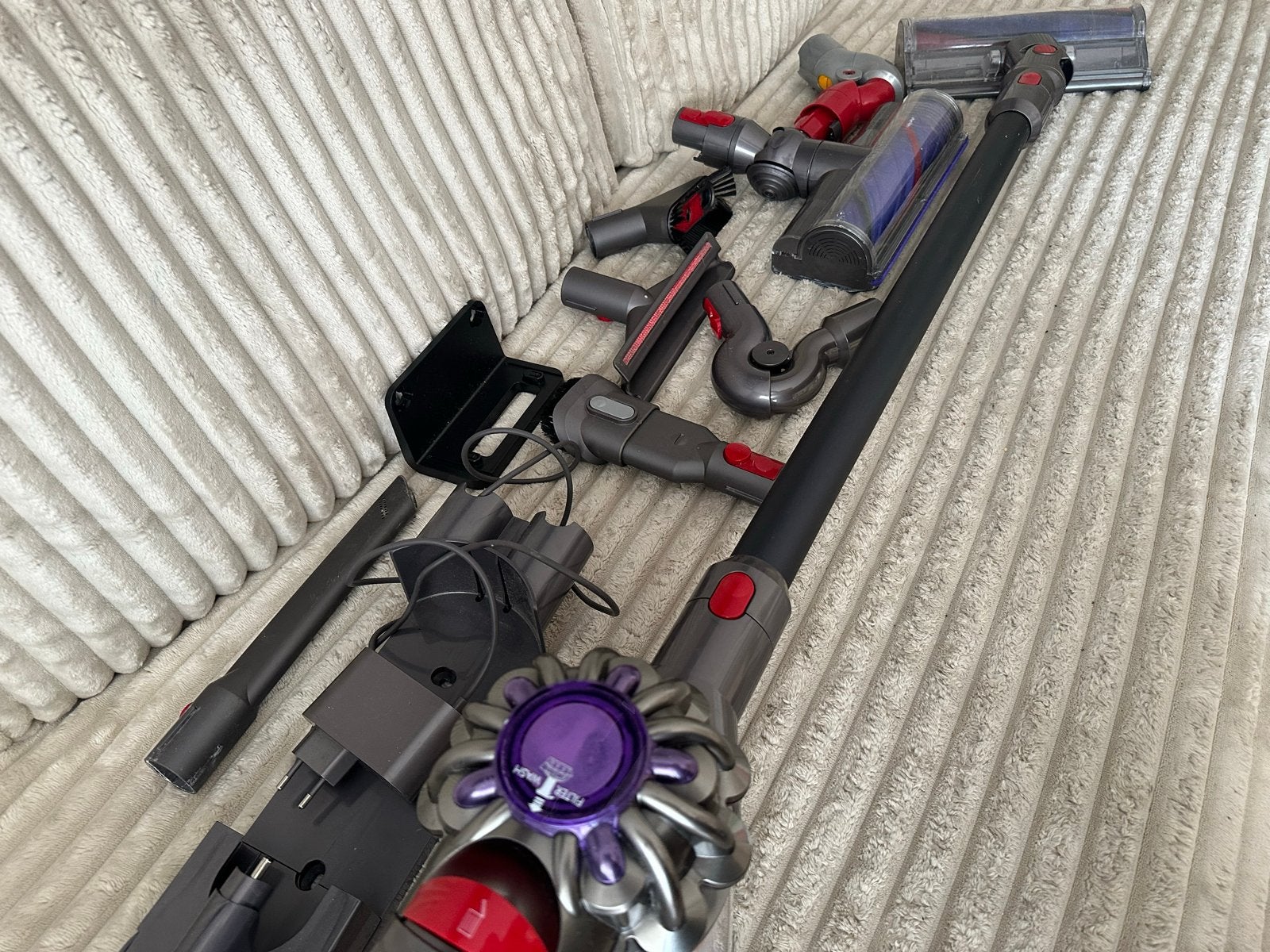Dyson Steelstofzuiger V8 Absolute met accessoires, Gebruikt, Draadloos, Ophalen of Verzenden, Dyson