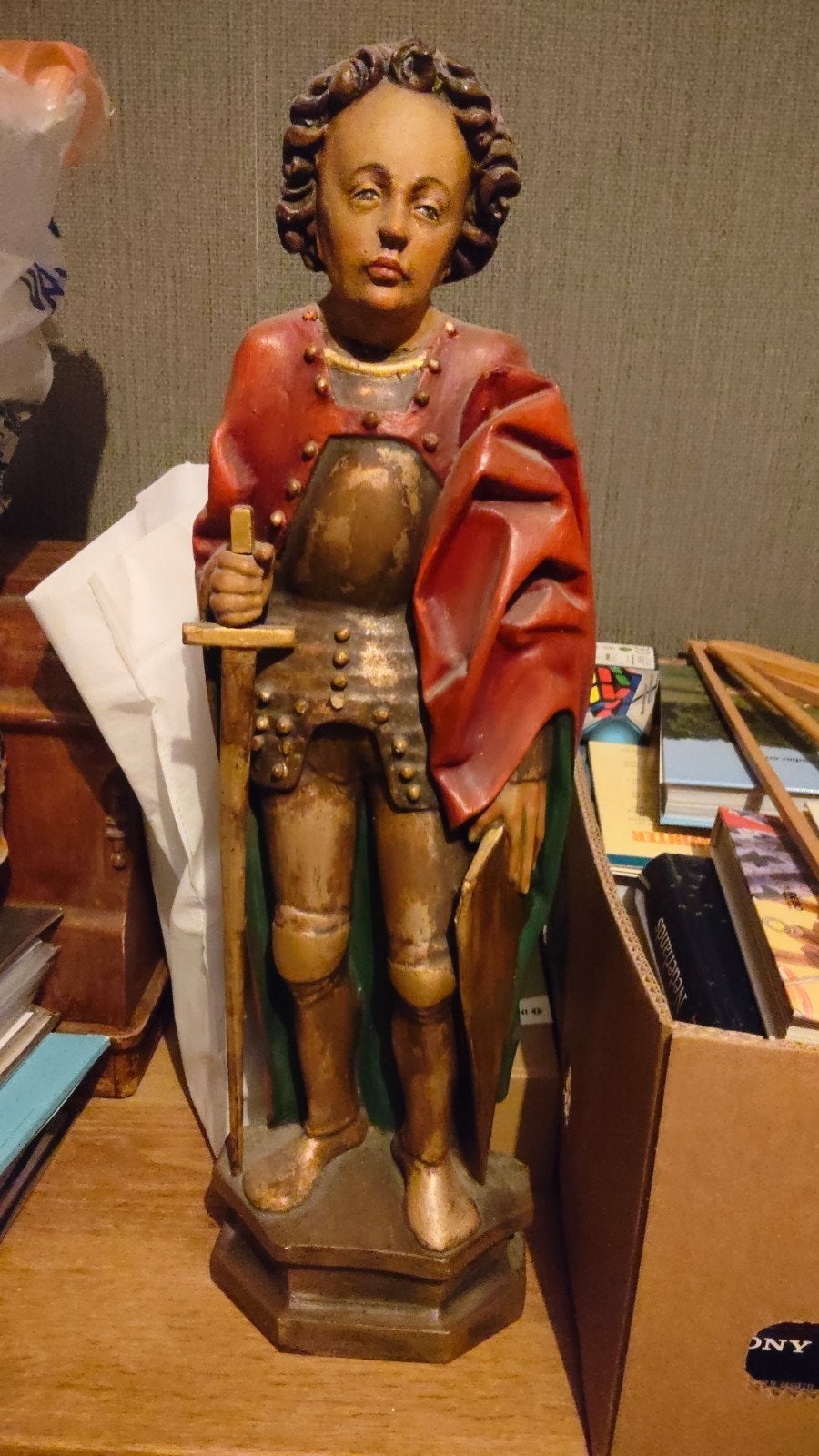 reglieus beeld van een soldaat heilige, Ophalen