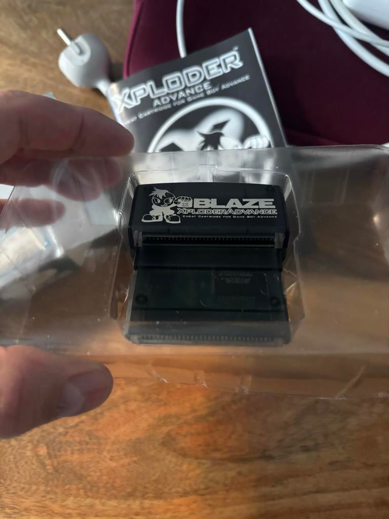 Xploder Advance Cheat Cartridge voor Game Boy Advance, Spelcomputers en Games, Overige genres, 1 speler, Nieuw, Ophalen of Verzenden