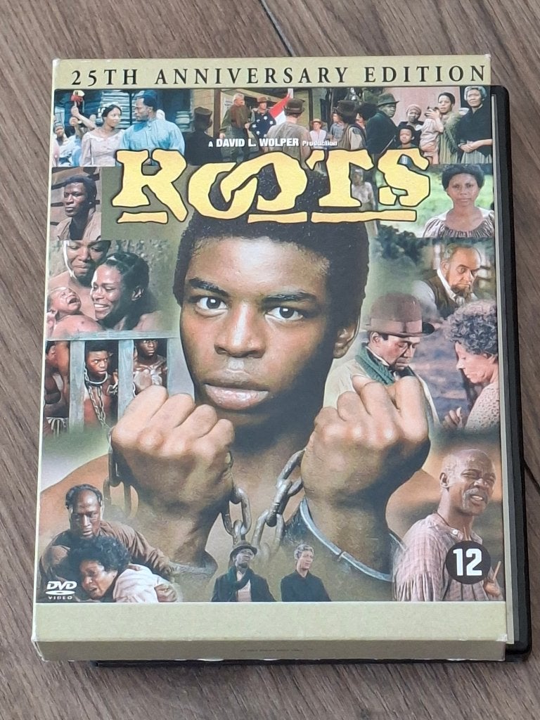 roots, Vanaf 16 jaar, Ophalen of Verzenden, Zo goed als nieuw