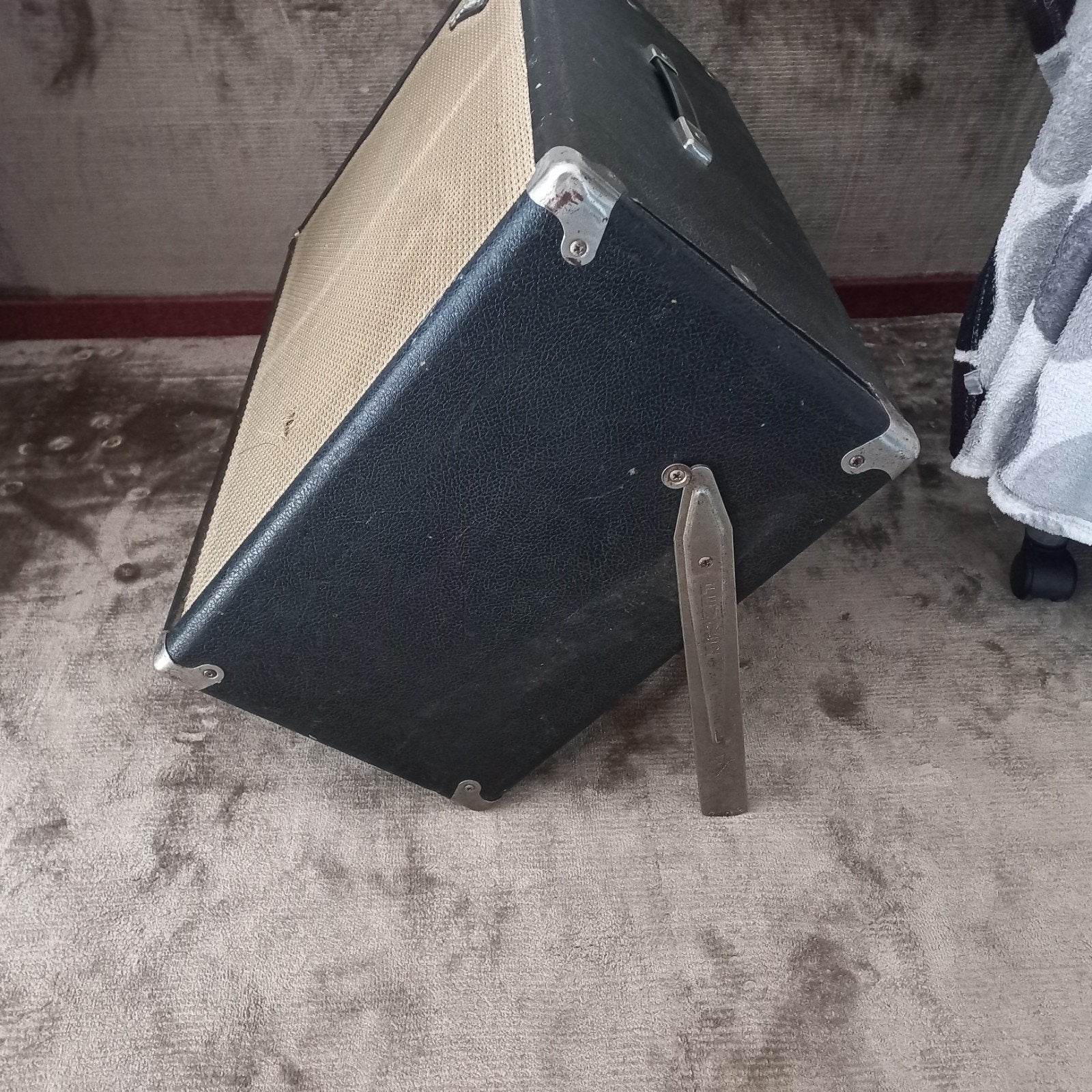 Fender tremolux box 1965, Muziek en Instrumenten, Ophalen of Verzenden, Gebruikt, Minder dan 50 watt
