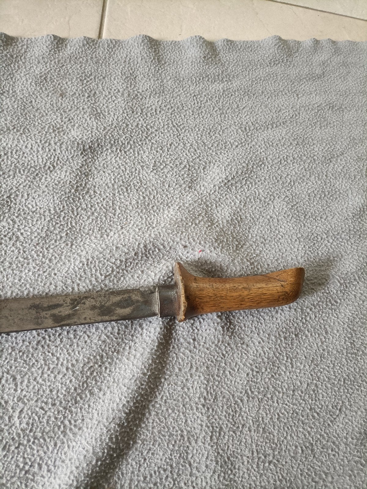 Antiek zwaard met houten handvat., Verzamelen, Ophalen of Verzenden, Gebruikt