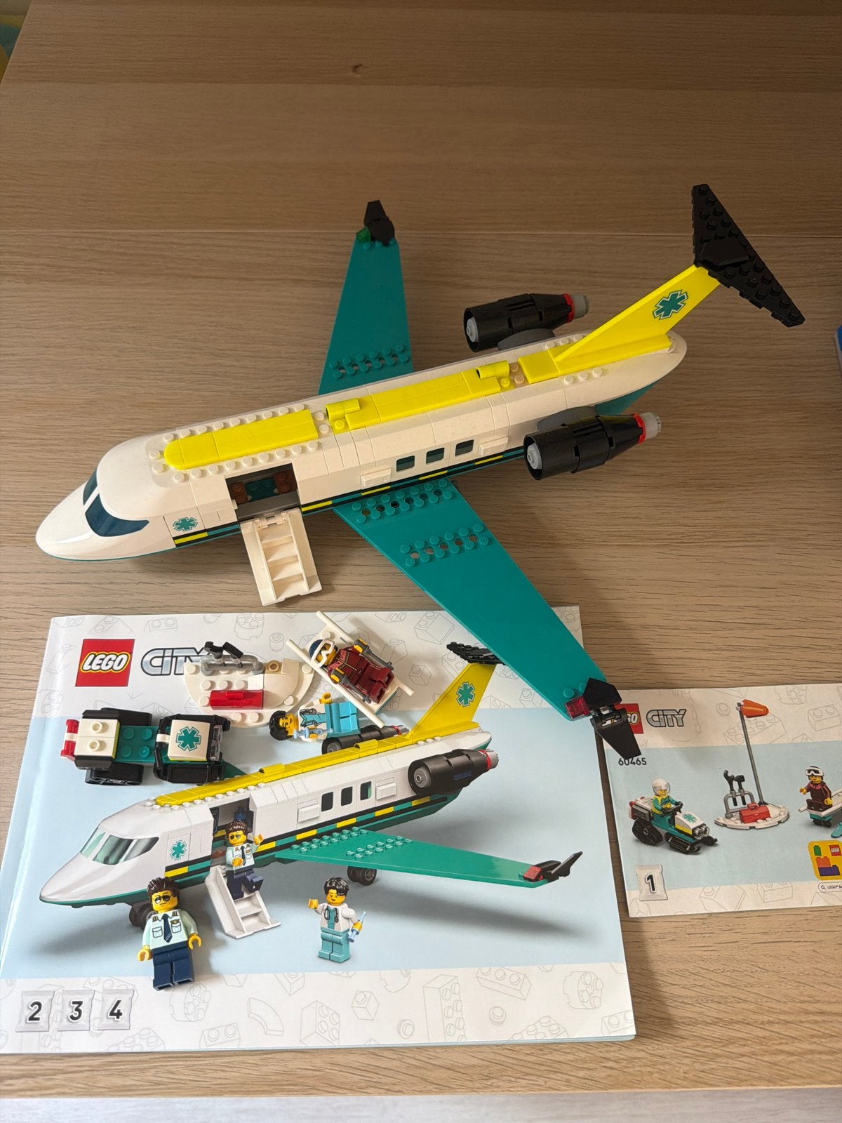 Lego City Ambulance Vliegtuig 60465 - Nieuwstaat, City, Lego, Ophalen of Verzenden, Zo goed als nieuw