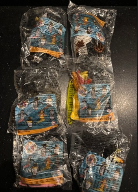 McDonald's Happy Meal-set Surf's Up uit 2007 (1), Verzamelen, Ophalen of Verzenden, Overige figuren, Nieuw, Knuffel