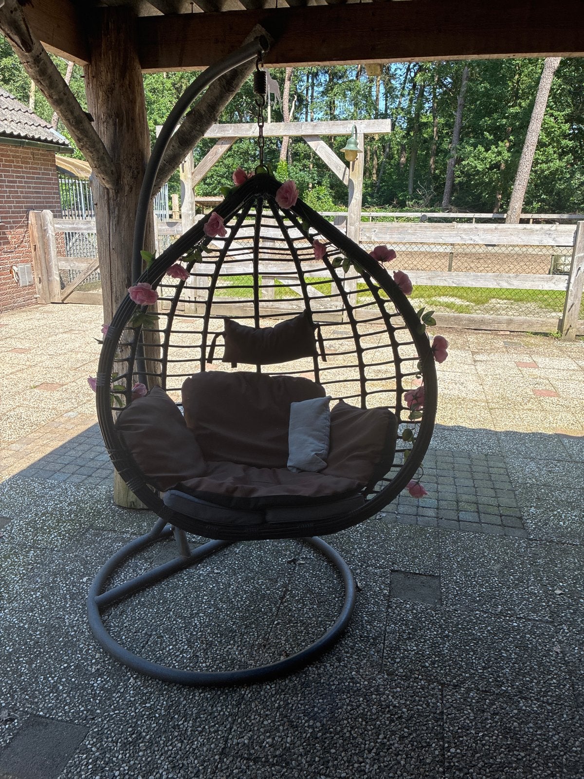 Comfortabele hangstoel met kussens - Perfect voor buiten, Ophalen, Gebruikt, Wicker