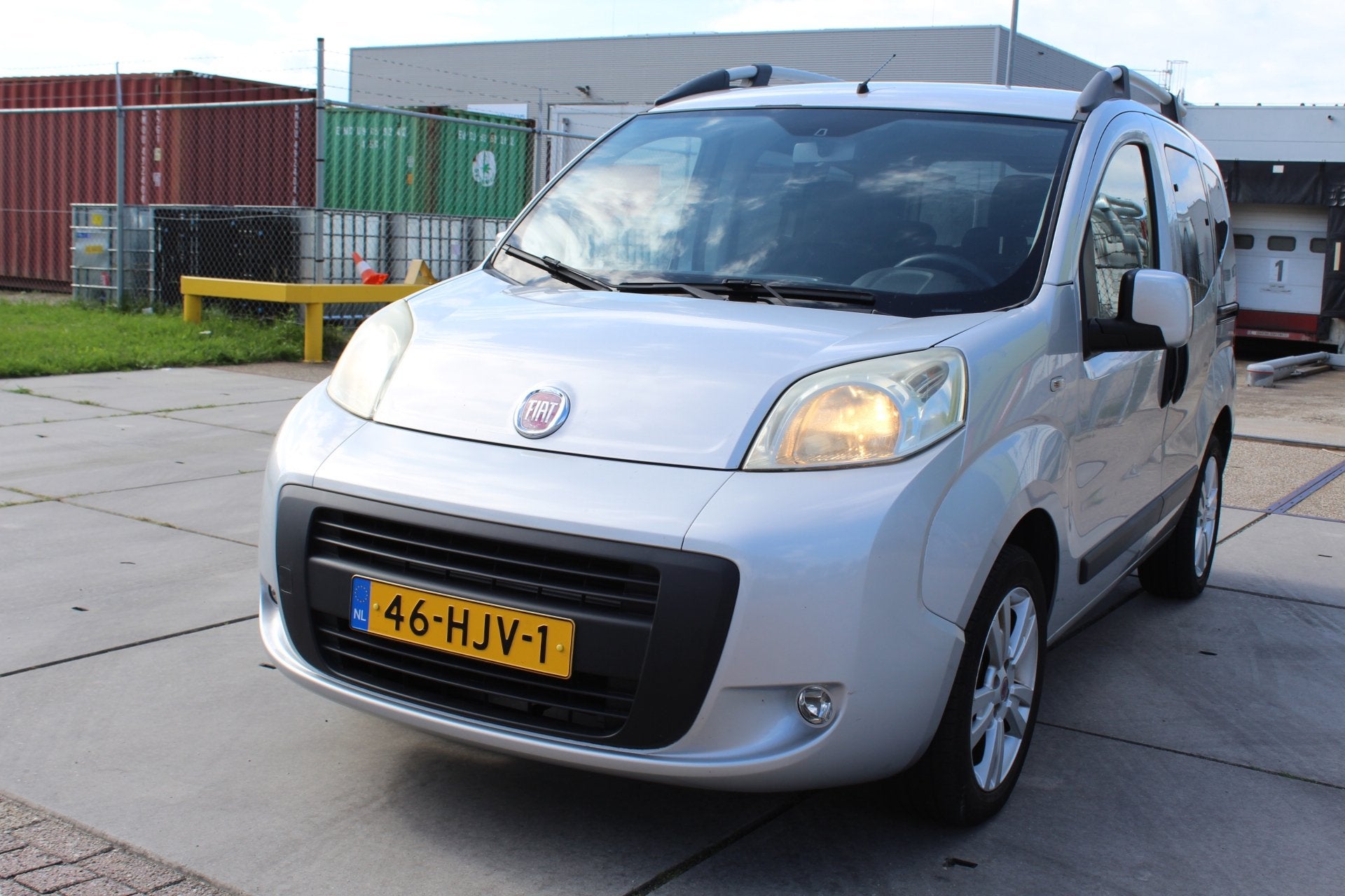 Fiat Qubo 1.4 Dynamic LAGE KM NETTE 5 PERS DUBBELE SCHUIFDEU, Auto's, Voorwielaandrijving, 4 cilinders, 400 kg, Bedrijf