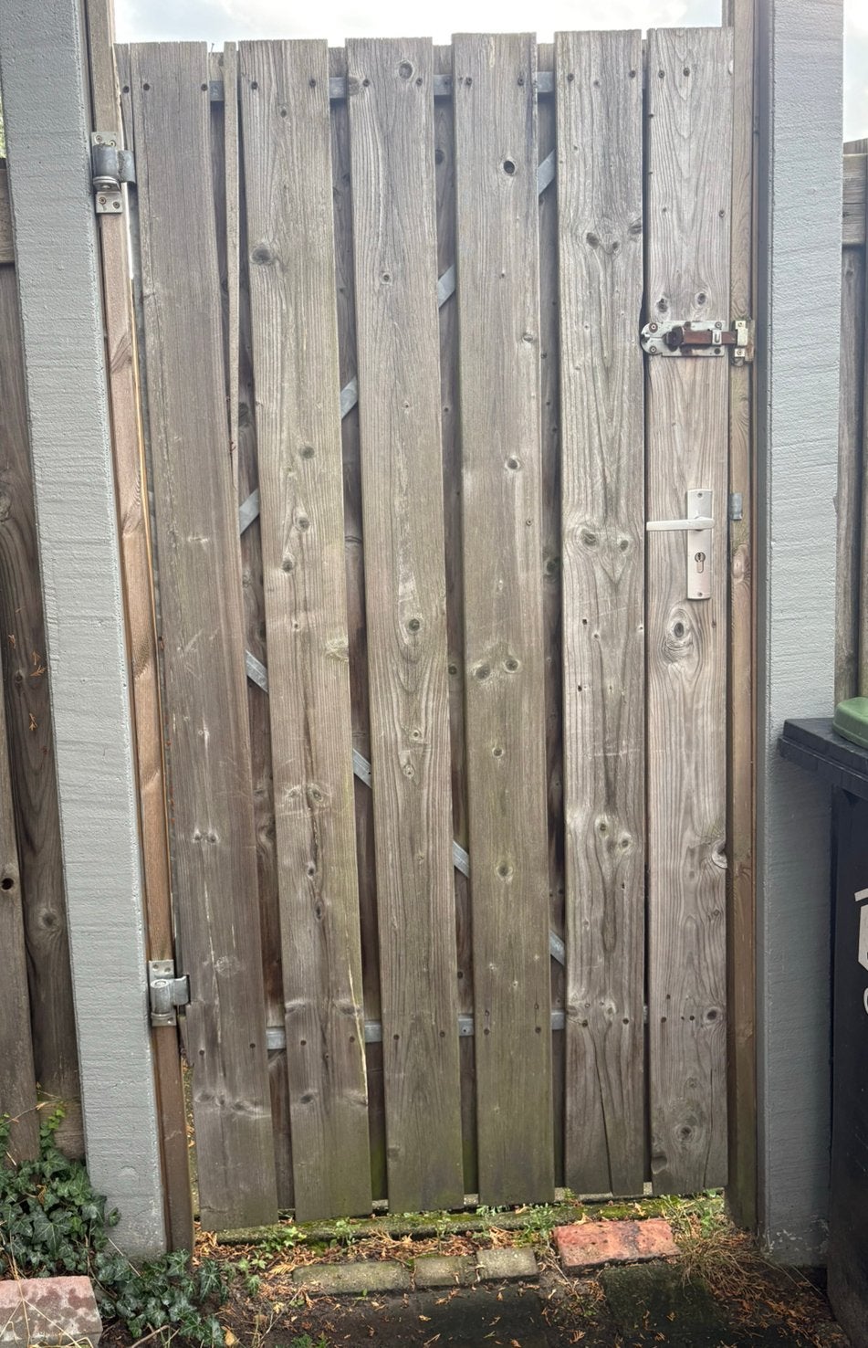 Poortdeur met metalen frame, Ophalen, 1 tot 2 meter, Minder dan 3 meter, Zo goed als nieuw