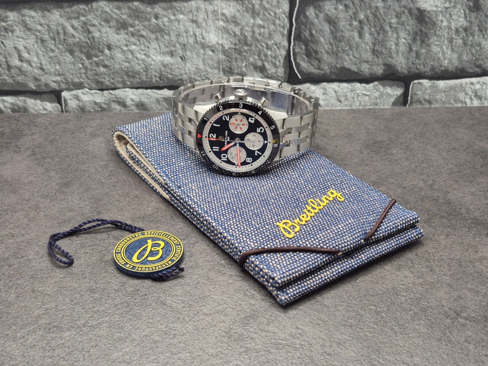 Breitling Classic Avi Chronograph Mosquito 42mm watch only, Staal, Zwitserland, Staal, Breitling