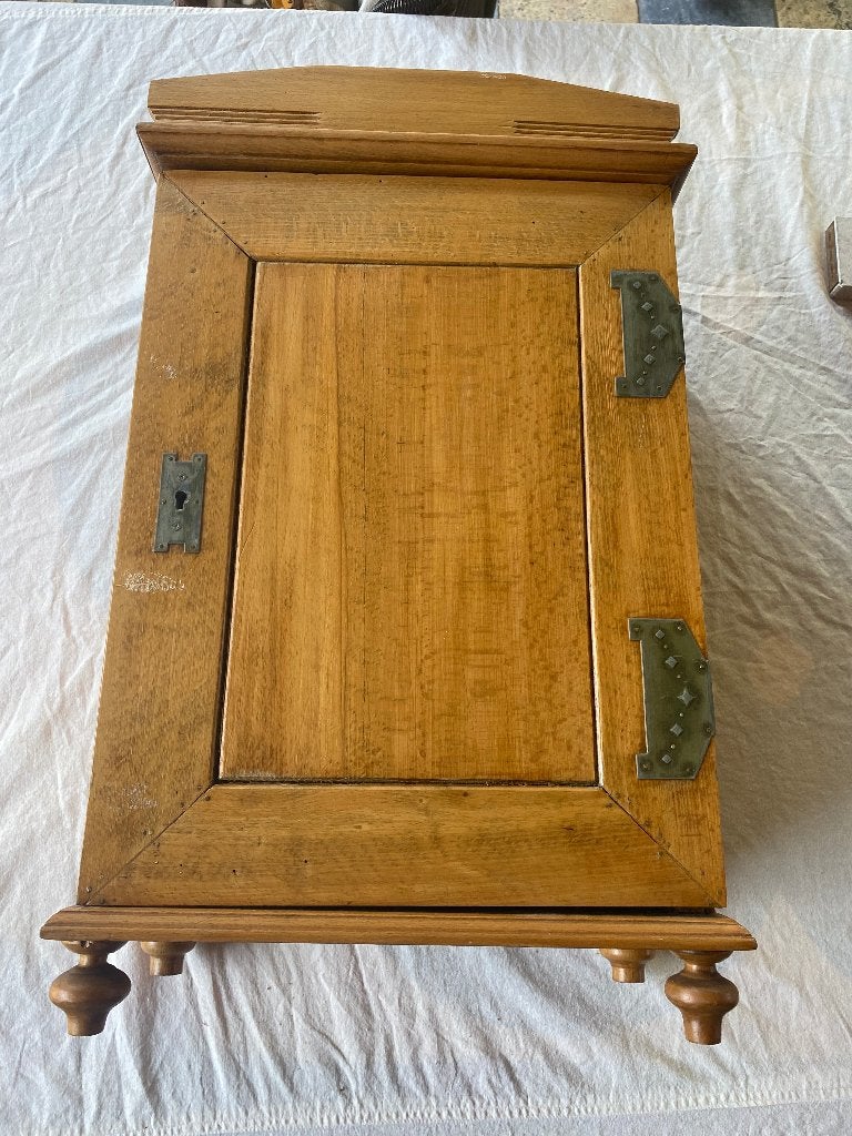 art deco kastje, rond 1925, kerk, gebruikt voor bijbels, Antiek en Kunst, Antiek | Meubels | Kasten, Ophalen of Verzenden