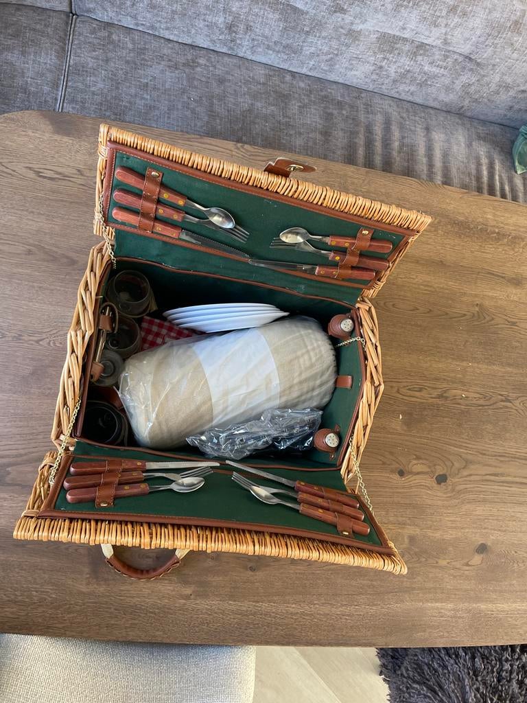 Complete Picknickmand met Deken en Servies voor 4 Personen, Ophalen, Nieuw